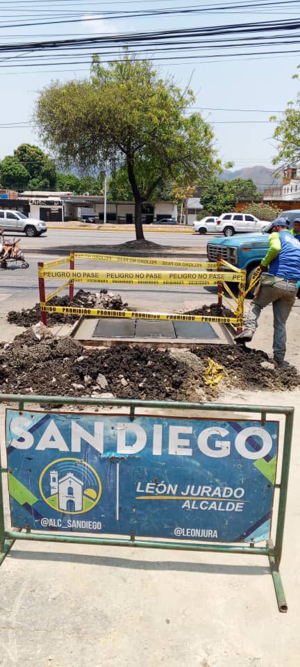 Alcaldia San Diego (@alc_sandiego) on Twitter photo A través de VIALSANDI, el día de hoy realizamos la nivelación y rehabilitación de taquilla de válvula de agua blanca en la vía de acceso del sector Paso Real 📍
Gracias a la gestión de nuestro alcalde <a href="/leonjura/">León Jurado L.</a> continuamos trabajando por todos los sandieganos A través de VIALSANDI, el día de hoy realizamos la nivelación y rehabilitación de taquilla de válvula de agua blanca en la vía de acceso del sector Paso Real 📍
Gracias a la gestión de nuestro alcalde <a href="/leonjura/">León Jurado L.</a> continuamos trabajando por todos los sandieganos