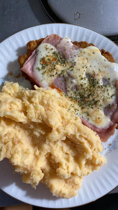 The Milanesa Day. (@themilanesaday) on Twitter photo 