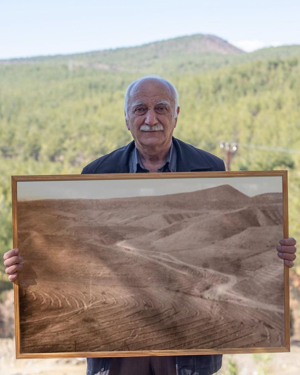 It's time to cleanse your timeline with this wholesome thread 🧵

Don't open if you can't handle too much happiness ❣️

1. Man posing with photo of forest he revived