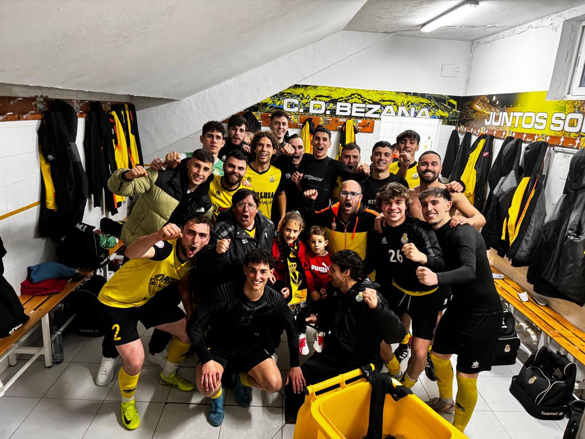 Final del partido en el Municipal y VICTORIA para los NUESTROS. 

Victoria importante para seguir creyendo, un partido donde no concretamos las ocasiones que tuvimos. 

LO VAMOS A PELEAR !! 

CD Bezana 1-0 CD Monte 

🎯 Javier González 

#VamosBezana💛🖤💛🖤