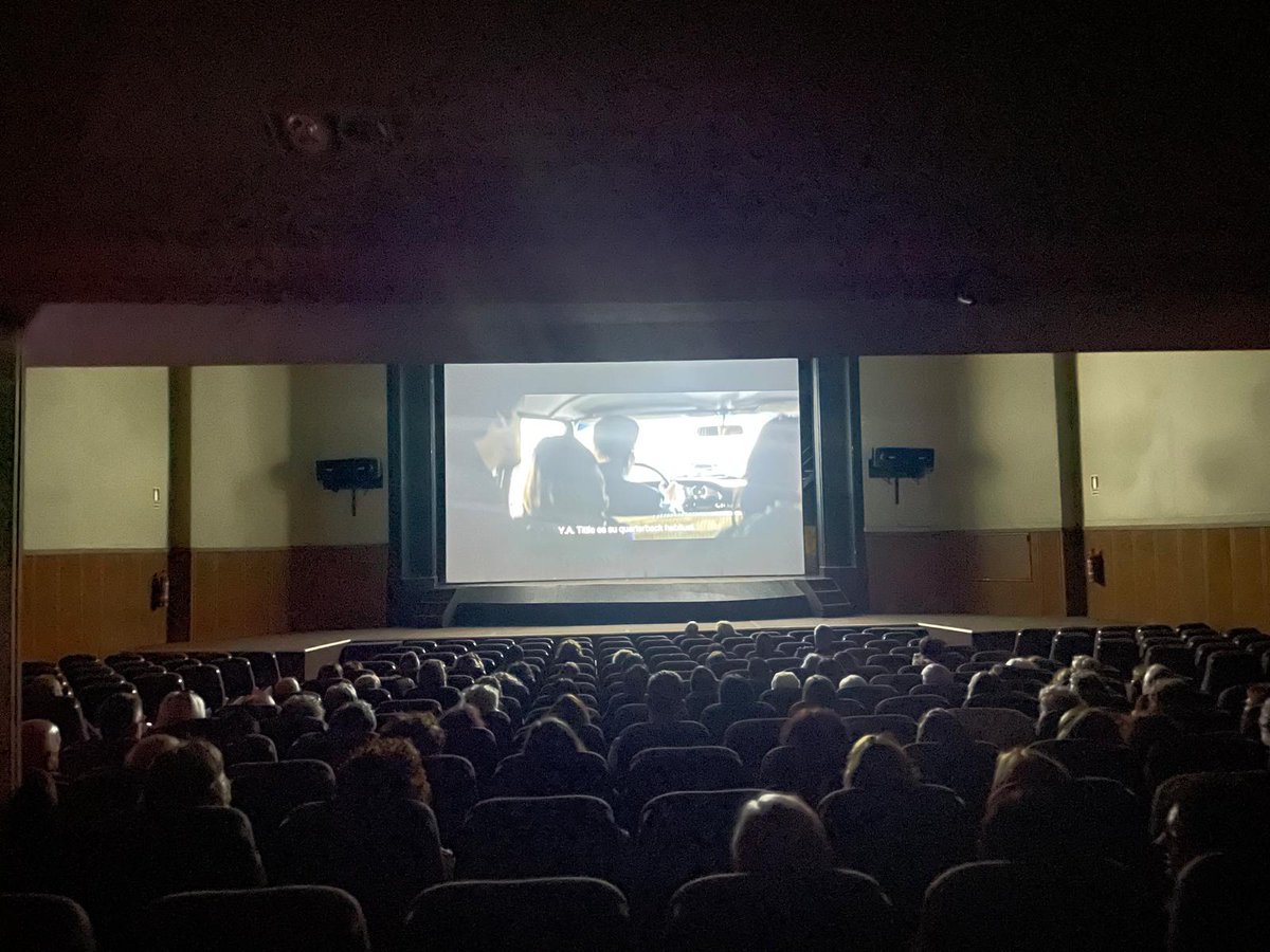 Cineclub Hal 2002 (@cineclubhal2002) on Twitter photo Una nova sessió del #CineclubHal2002 de #MolinsdeRei 🎬♥️
<a href="/Fedcatcineclubs/">Federació Catalana de Cineclubs</a> <a href="/teatredelapeni/">Teatre de La Peni</a> <a href="/AjMolinsdeRei/">Ajuntament de Molins de Rei</a> Una nova sessió del #CineclubHal2002 de #MolinsdeRei 🎬♥️
<a href="/Fedcatcineclubs/">Federació Catalana de Cineclubs</a> <a href="/teatredelapeni/">Teatre de La Peni</a> <a href="/AjMolinsdeRei/">Ajuntament de Molins de Rei</a>