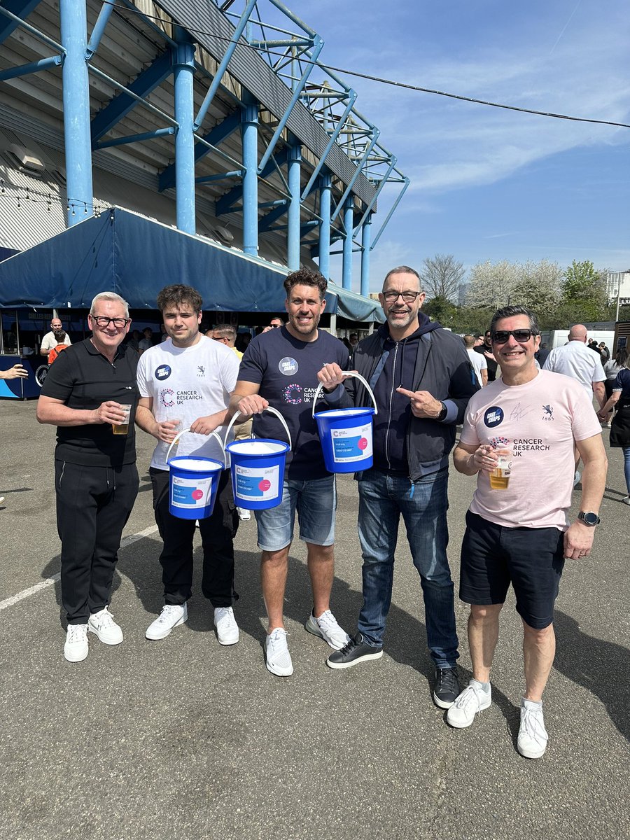 Joe Zampa (@mrzampa7) on Twitter photo Has a great day today at Millwall!
1. Interviewed Millwall Legend Goalkeeper <a href="/david_forde1/">David Forde</a> early this morning
2. Helped raise lots of money for Cancer Research UK
3. Millwall beat Middlesbrough 1-0 and our playoff hopes of getting into the Premiership remains alive! #Believe Has a great day today at Millwall!
1. Interviewed Millwall Legend Goalkeeper <a href="/david_forde1/">David Forde</a> early this morning
2. Helped raise lots of money for Cancer Research UK
3. Millwall beat Middlesbrough 1-0 and our playoff hopes of getting into the Premiership remains alive! #Believe