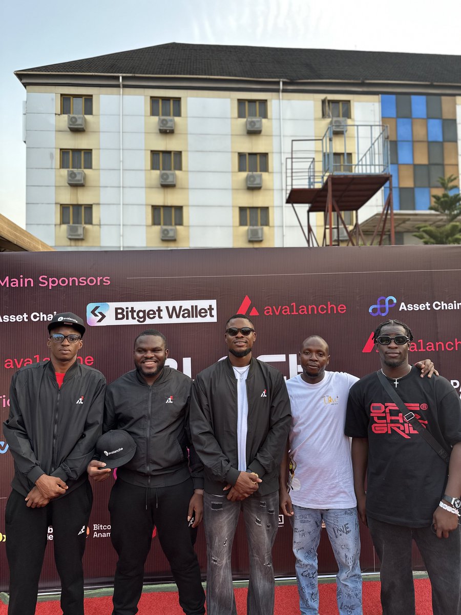 Kevin |Ezemmuo Blockchain (@kevin_chibuoyim) on Twitter photo Amazing time spent today at <a href="/AprilFullShow/">April Full of Entertainment🎤🔊🎼🎺🎮</a> in Asaba 🔺.
We all touched down to support <a href="/Xploit_VOBE/">Xploit</a> ✈️🛬.
Full squad of senior ambassadors <a href="/AvaxNG/">Team1 Nigeria 🇳🇬</a> & <a href="/AvaxTeam1/">Avalanche Team1</a> were present!!!
Web3 Entertainment is a new niche and quite interesting indeed 💯 Amazing time spent today at <a href="/AprilFullShow/">April Full of Entertainment🎤🔊🎼🎺🎮</a> in Asaba 🔺.
We all touched down to support <a href="/Xploit_VOBE/">Xploit</a> ✈️🛬.
Full squad of senior ambassadors <a href="/AvaxNG/">Team1 Nigeria 🇳🇬</a> & <a href="/AvaxTeam1/">Avalanche Team1</a> were present!!!
Web3 Entertainment is a new niche and quite interesting indeed 💯