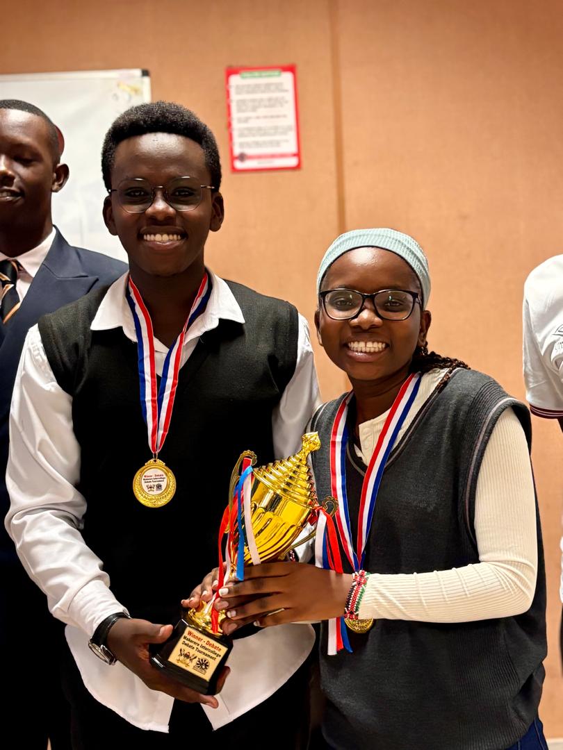 makdebateunion's tweet image. Huge congratulations to all the winners of the Makerere Intercollege debates ! Your skill, dedication, and hard work have truly paid off.
Poetry winner - Martha Mosiita
CoBAMS
Public speech winner - Olara Emmanuel CoVAB
Debate winners
Kemigisha Daphine and Ssekandi Jibril SOL