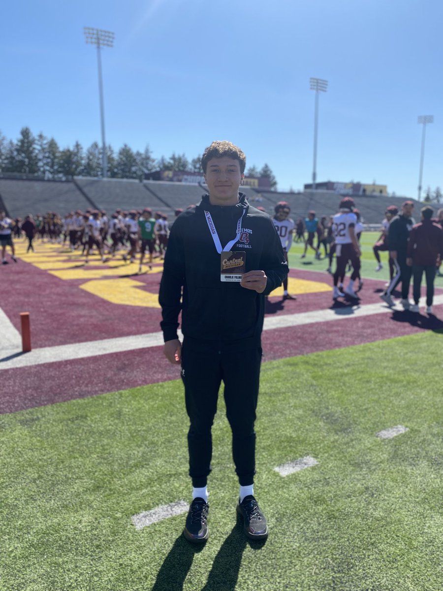 CharlieFolino's tweet photo. I had a great visit at Central Michigan today. 
@EScottEmuakpor1 @Coach_Javi1 @Coach_BJFarrell @CoachMurphy87 @Athletic_Zae @jashon_starks https://t.co/u5irW7SjGl