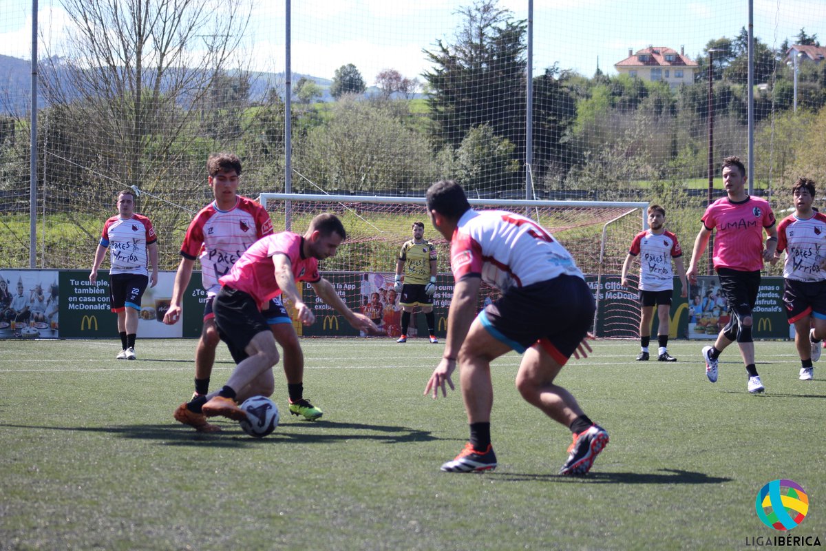 CRÓNICA JORNADA 18 ⚽️🏆

¡HAY LIGA!

La victoria de Real Gijón FC y el tropiezo de Sama Mobile pone al rojo vivo el campeonato regular de la Liga Plata.

Noticia Web 👉 tinylink.info/101RE

#ladesiempre #jugamosiberica #hacemosiberica
