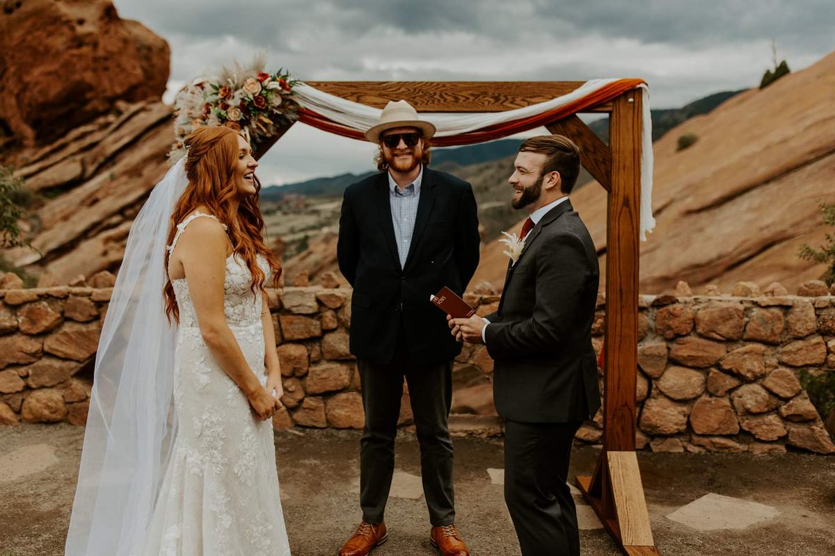 Big_Ben_M9's tweet photo. I think my craziest life story is the time I performed a wedding at Red Rocks with only 5 minutes notice. The officiant didn't show up and I'm ordained to officiate in NE. I quickly researched if I was qualified in Colorado and then wed a couple I'd only met once before. https://t.co/CFdkZF6x8K