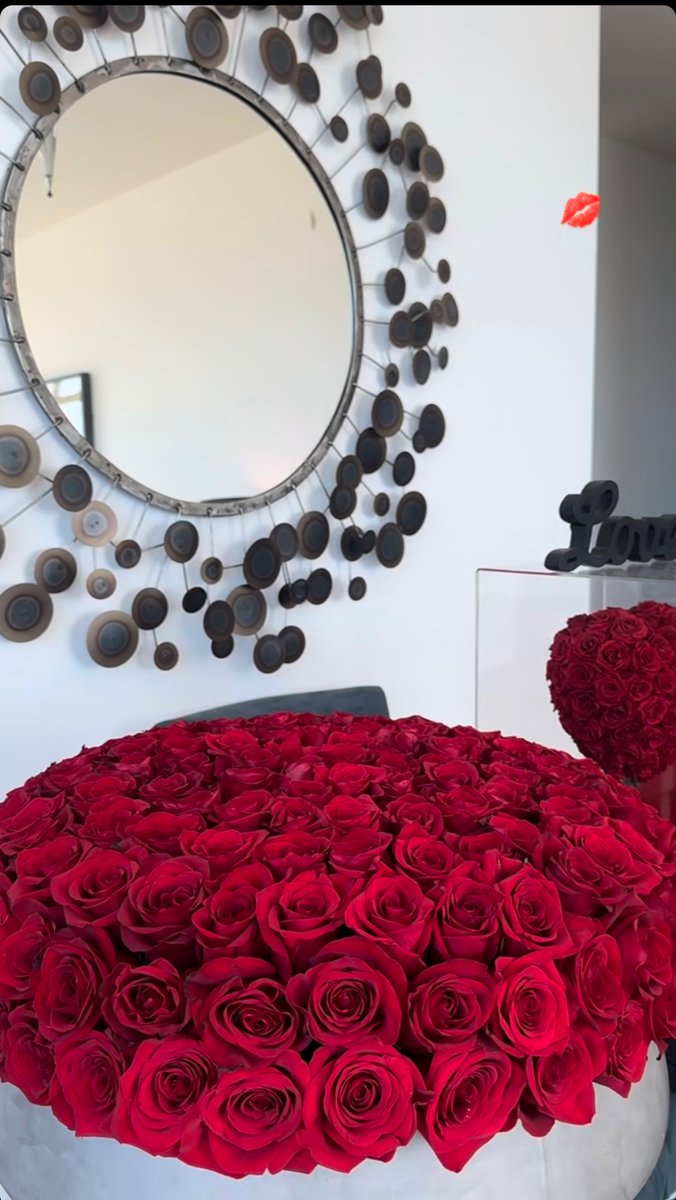 hpantean's tweet photo. I receives different flowers everyday, I deserve the best 🥹👸🏽
.
.
.
.
.
.
.
.
.
Findom
Financial Domination
Money Slave
Cash Pig
Pay to Obey
Tribute
Wallet Drain
Cash Meet
Luxury Goddess
High Maintenance
Financial Submission
Obey &amp; Pay
Spoil Me
Send &amp; Suffer
Paypig Humiliation https://t.co/q78Z38G2w7