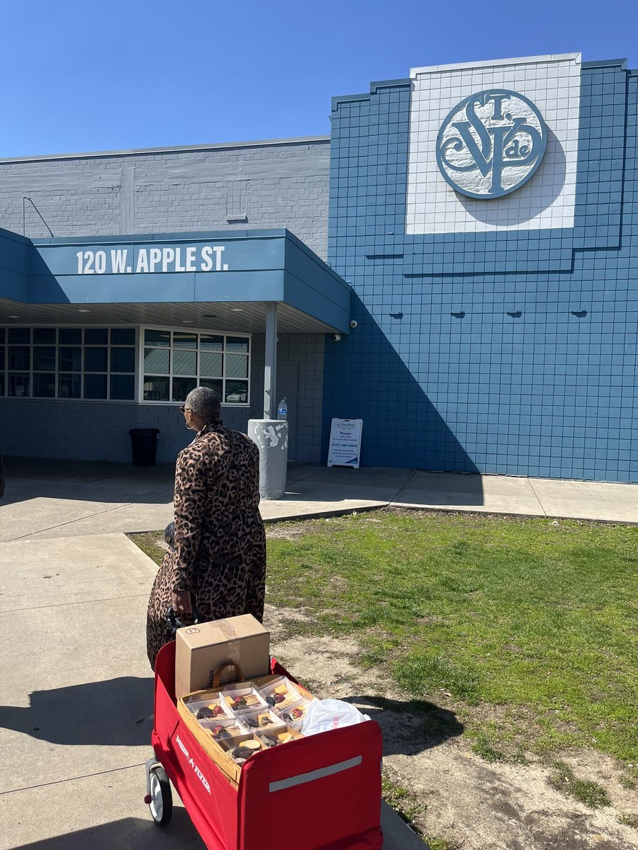 IdaCars80414761's tweet photo. So grateful for all those who assisted us with our: Global Youth Service Day event. Your kindness and generosity mean the world to us! ❤

ServeOhio
Thrive Causemetics
#GYSD25 https://t.co/GQSlrlfKE3