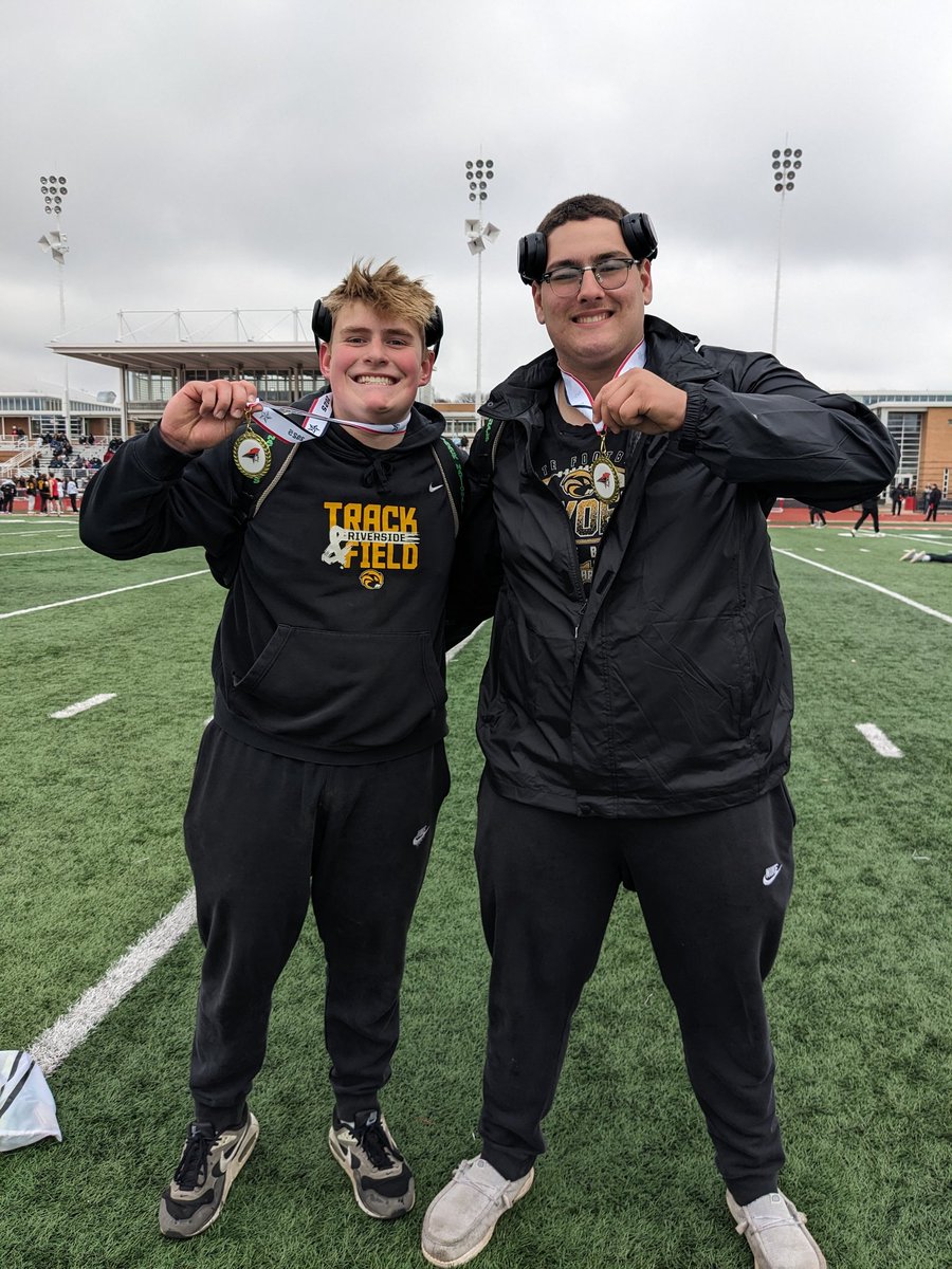Riverside Boys T&F (@riversideboystf) on Twitter photo Gene Kobus Perry Relays
Perry High School Stadium
Shot Put relay
1st Place and a new meet record!
Mark Poje-Josh Porter
#RollSide 🦫
<a href="/Riverside_athl/">Riverside Athletics</a> <a href="/RLSD_Beavers/">Riverside Schools</a>
<a href="/rhsbeavers/">Riverside Beavers</a> Gene Kobus Perry Relays
Perry High School Stadium
Shot Put relay
1st Place and a new meet record!
Mark Poje-Josh Porter
#RollSide 🦫
<a href="/Riverside_athl/">Riverside Athletics</a> <a href="/RLSD_Beavers/">Riverside Schools</a>
<a href="/rhsbeavers/">Riverside Beavers</a>