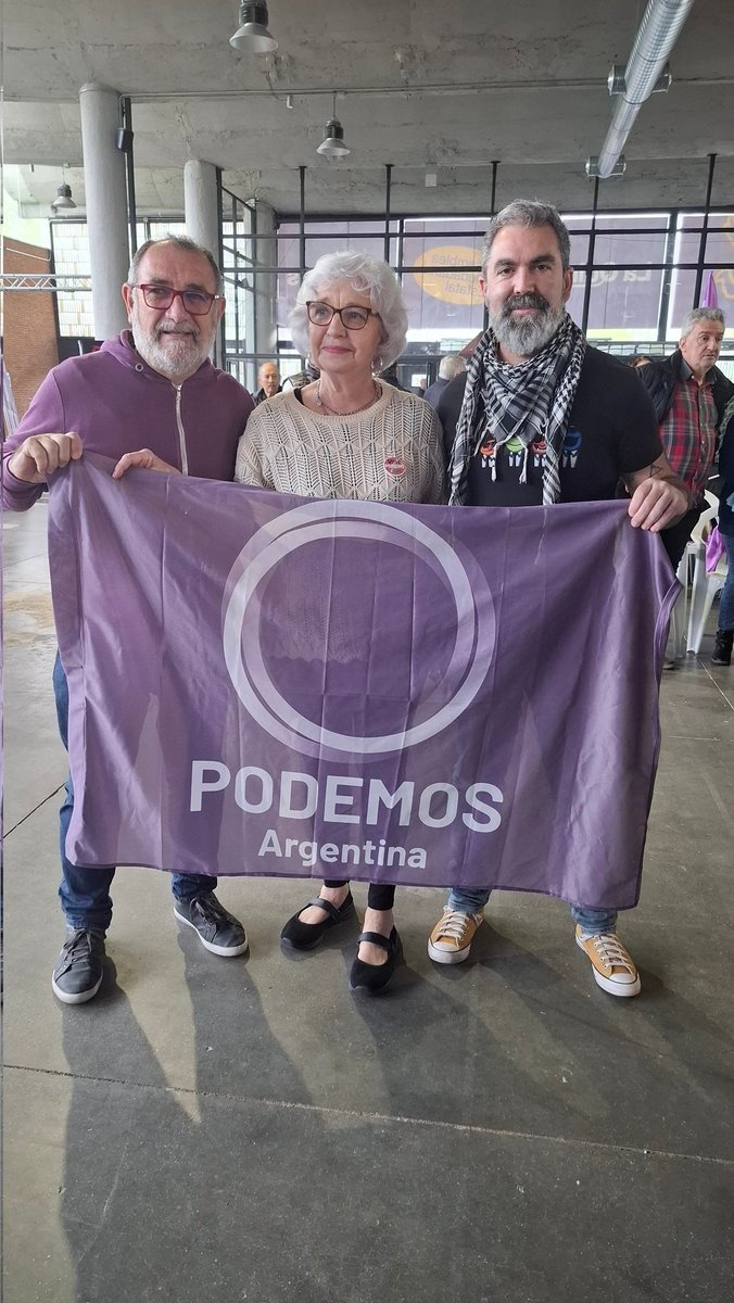 PodemosBA_Prov's tweet photo. Podemos Argentina,  junto con compañeros y compañeras de Podemos en el exterior estuvieron presentes en la Quinta Asamblea de Podemos en Madrid, más que nunca el exterior necesita voz  consensuada en el Consejo Ciudadano Estatal, NO IMPUESTA  serán cerca de 4.400.000 personas españolas  quienes integraran la Diáspora y su voz es necesaria ser escuchada.
Podemos  en Argentina lucha y luchará por más derechos y más conquistas junto a su gran militancia en la Red de  America.
¡Es de Justicia! que el exterior sea valorado y respetado!

Felicitaciones a las consejeros  y consejeras elegidas de la lista blanca en su totalidad y de la lista oficial, y a  nuestra secretaria general Ione Belarra nuestro agradecimiento  por su entrega dedicación y lucha , GRANDE COMPAÑERA 💪 
Donde siempre y como siempre Podemos Argentina.
¡Vamos por más!
                    https://t.co/w9rjmCNSOW