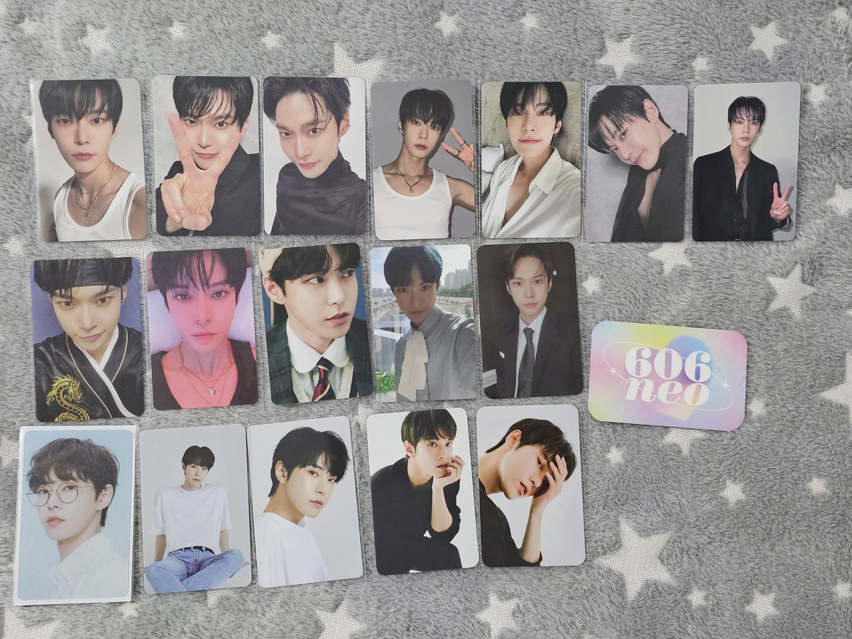606neo's tweet photo. VENDO/VENDA NCT DJJ
SET DOYOUNG 

🌻 R$354 o set completo + frete
🌻 não vendo separado
🌻 pode abrir ceg. só me sinalizar que abriu. 
🌻 tenho +300 feedbacks positivos (fixado)

🏷️ wts nct doyoung djj photocard https://t.co/yXk6Xjc0tY