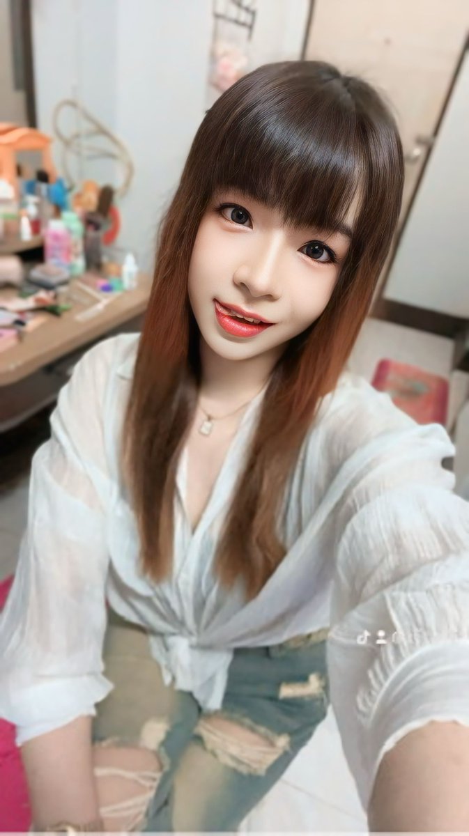 พึ่งเข้าเล่นได้คิดถึงกันไหม่(ยากกัดปากเราไหม)