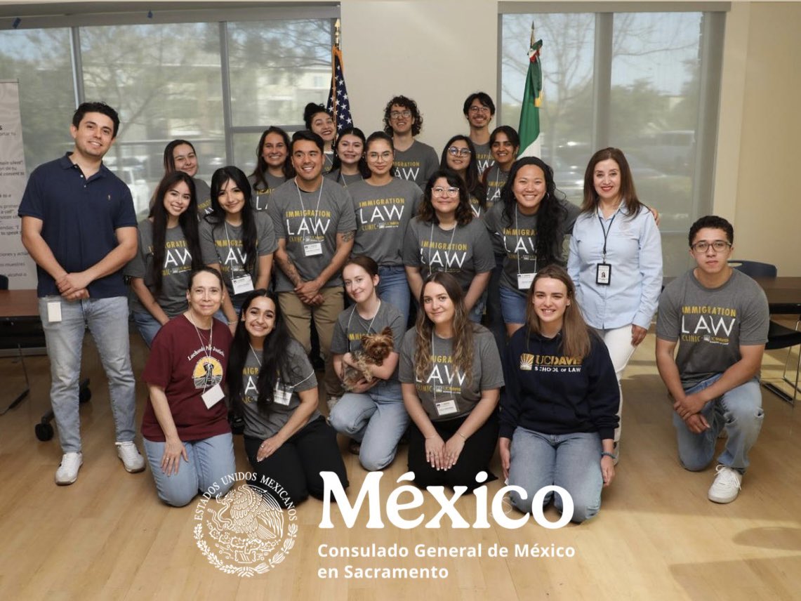 consulmexsac's tweet photo. Taller de Ciudadanía realizado hoy en el Consulado General de México en Sacramento 🇺🇸🇲🇽
✅ Formulario N-400
✅ Revisión de elegibilidad
✅ Asesoría migratoria

Con apoyo de #CRLAF, @UCDavisLaw, #DreamerCenter y #lalsaucdavislaw.
#ConsuladoAPuertasAbiertas @IME_SRE @SRE_mx @vcalva https://t.co/JRx9Dvhgdm