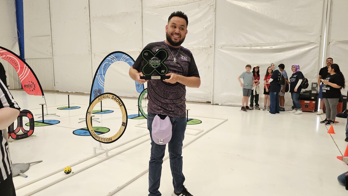 Mrs_Cortez12's tweet image. My heart is bursting with pride!! My amazing husband @MrCortezRobotic was named Coach of the Year! No one sees the behind-the-scenes grind like I do... the long hours, the heart he pours into every kid, every game. He’s so deserving, and I’m so so proud of him!! 🏆💜💚