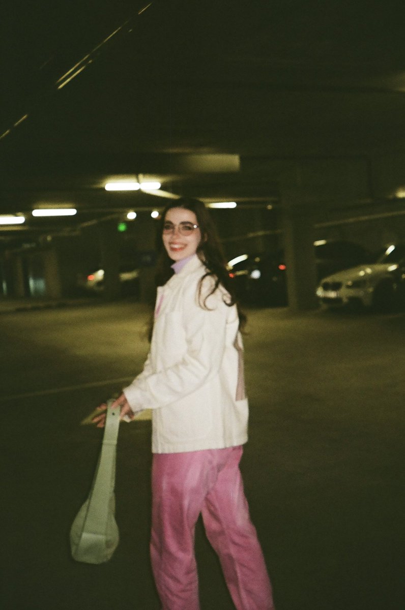 happy hobbit spotted in parking garage! :)

📸 <a href="/ver_sachi_/">sachi ✨</a>