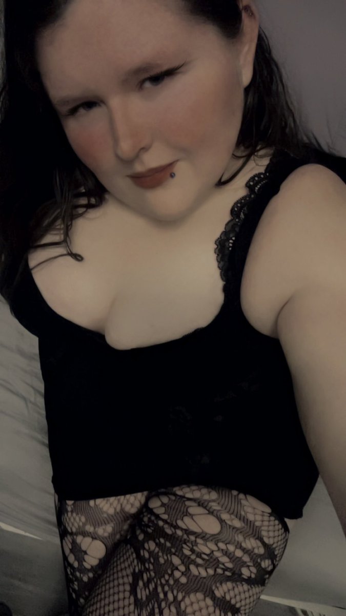 PayPigsBowDown's tweet photo. #sugarbaby #spoilme #yourwalletisntyours #send #tribute #findom #sugardaddy #sugarmommy

Going out to get my back broke, maybe if you’re good you can watch https://t.co/F6X4jlAZRG