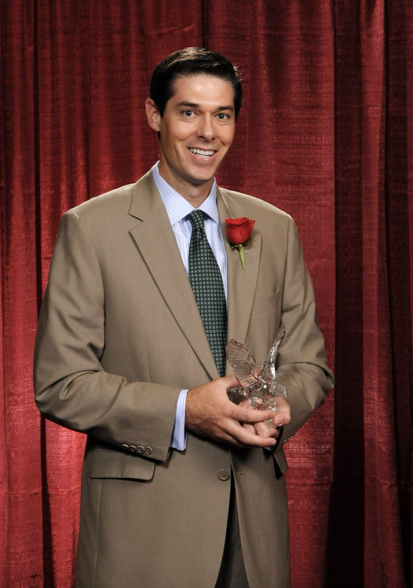 SJUHawks's tweet photo. Hawk fans, ahead of Sunday's final round of the @TheMasters, read this fantastic story on Masters marker - @SJUHawks_Golf all-time great and @saintjosephs Athletics Hall of Famer Michael McDermott '97! #THWND 

✍️ https://t.co/15TU6dqUEn https://t.co/ZyFvd2OpVS