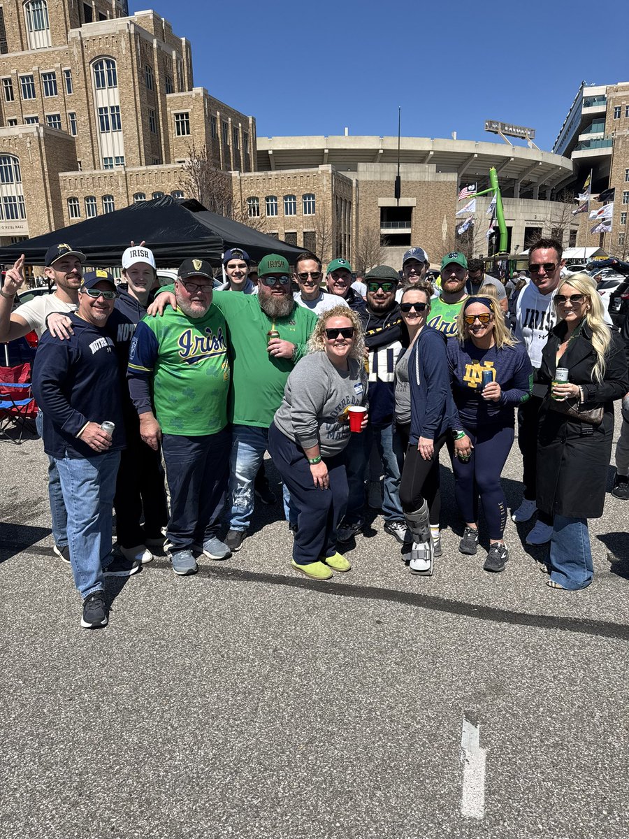 zubygirl100's tweet photo. There’s a magic in the sound of their name ☘️
#GodsCountry #IrishFamily
#GoIrish☘️ #BlueGoldGame
@itsabbeybehappy @IrishJTL @tim3773 @ColtsFanatic09 @mandilake1985 @nd_winencheese @Adam_Dowling1
@craiGo574 https://t.co/WemlbTl5fb