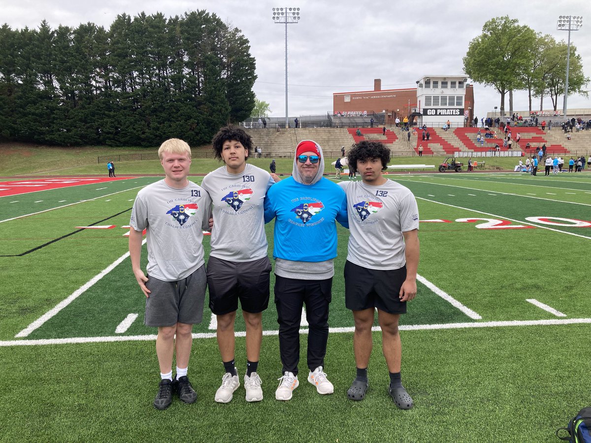 CoachChrisWalsh's tweet photo. Fun time working another great @CoachesCombines . Super proud of our Raiders out there competing with the best. And our guy @ThatKidJay1009 winning O Combo Award! @linccarlberg @TrystinChad2007 @Micah_Fry84 @Cayden_wood8 @HoustonnRay @Bryanvel08 @Owen_smith31 &amp; Brylan Sloop! https://t.co/J47EjGDYBJ
