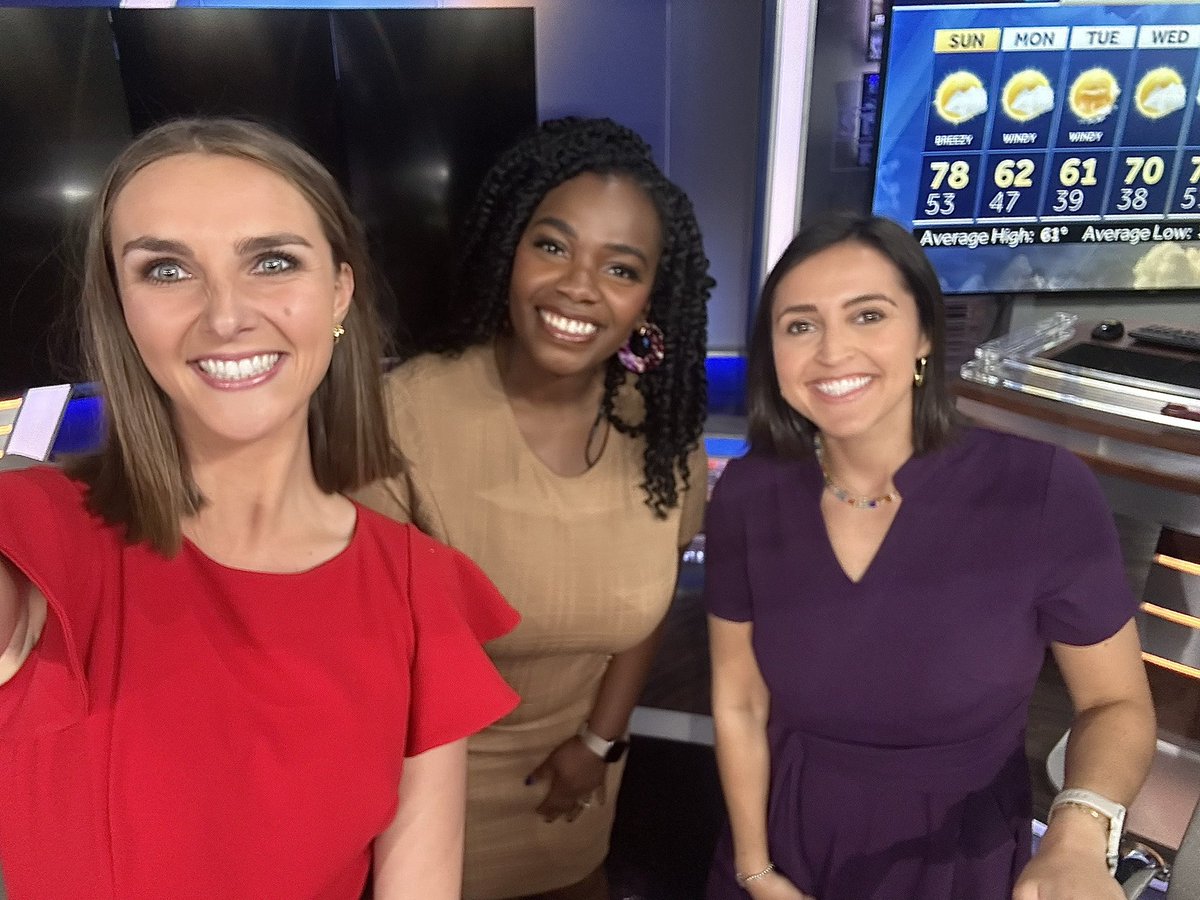 Love that I can say “having fun hanging with my girls” while talking about work 💜