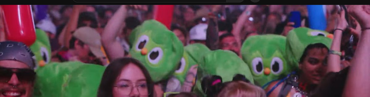 THE @DUOLINGO'S AT THE YO GABBA COACHELLA SET LMAOOO
