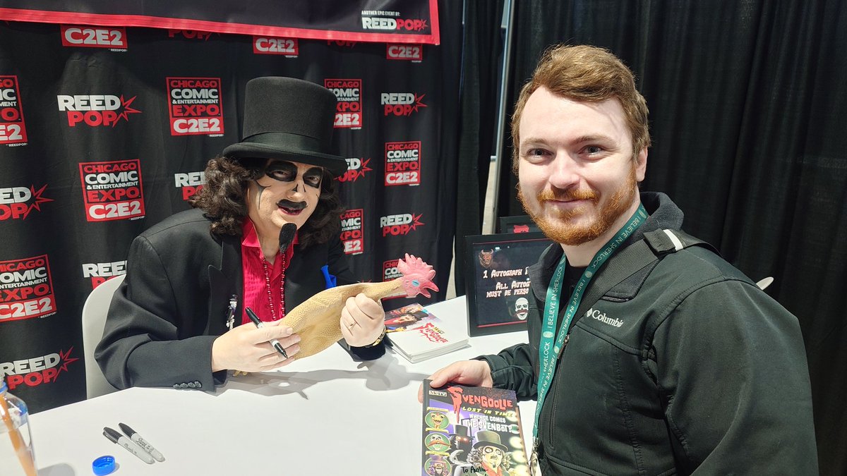 SaulFemm's tweet photo. Met the GOAT @Svengoolie
 today. Been hooked on the show since his first appearance on @TellEmSteveDave
. Super friendly and generous with his time. Great panel.

#Svengoolie #c2e22025 @sundayjeff https://t.co/bCCT4k4uPO