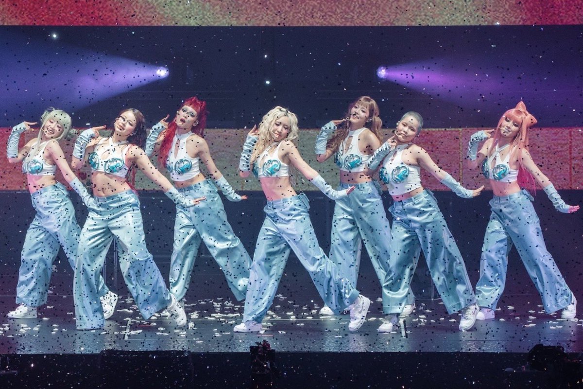 seulchirin's tweet photo. XG never misses with matching outfits. will coachella be the next serve?
โ a thread โฎ
#XG_Coachella #XGCHELLA https://t.co/EihqbvXtJr