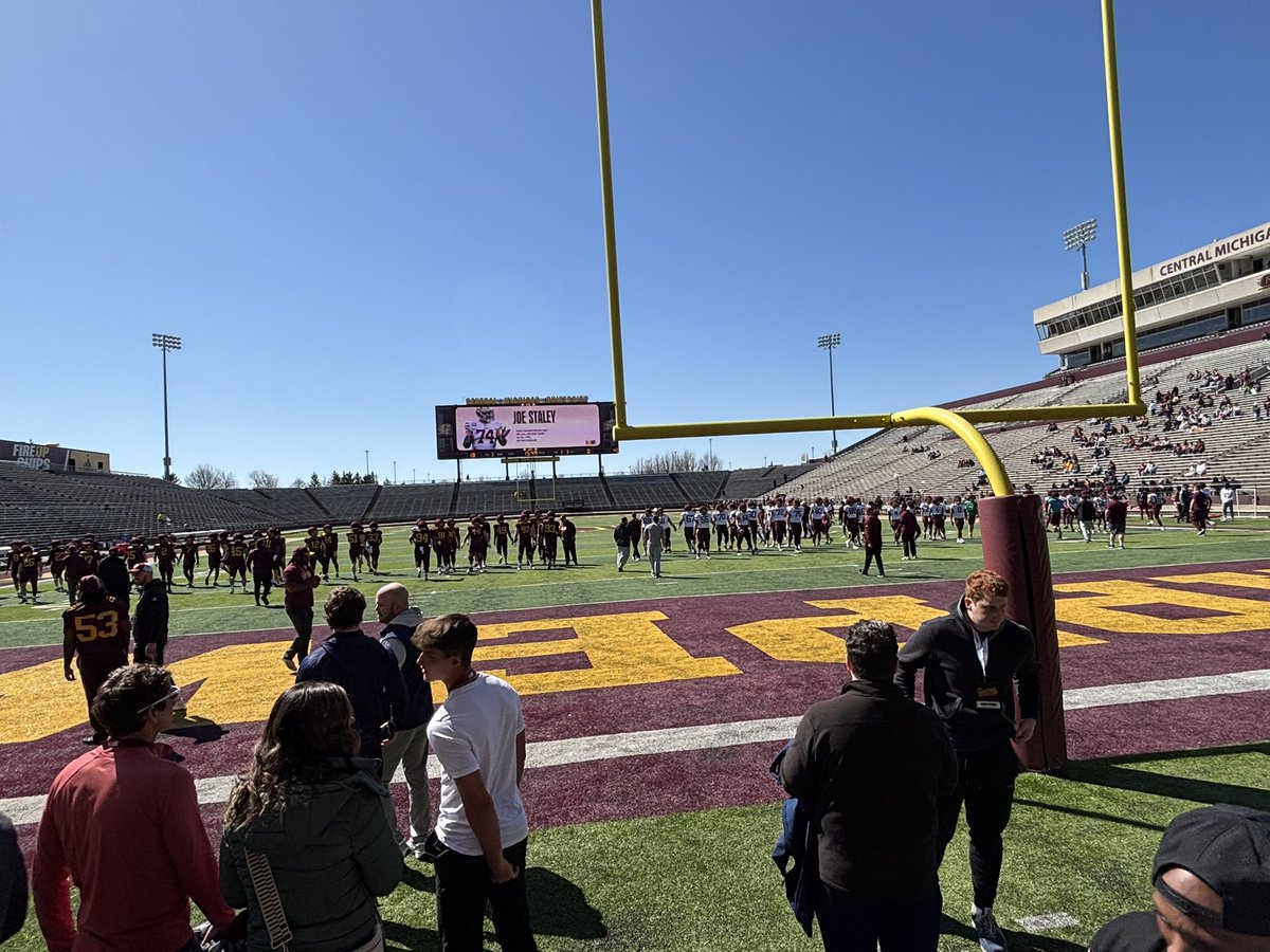 Gage LaDere (@gage_ladere) on Twitter photo Had a great time in Mount Pleasant today! Can’t wait to keep building relationships! Thank you <a href="/Fleming_Coach/">Wes Fleming</a> for the invite. Can’t wait to get back on campus!
<a href="/LWEastFootball/">Lincoln-Way East Football</a>
<a href="/EDGYTIM/">Timothy “EDGYTIM” OHalloran</a>
<a href="/PrepRedzoneIL/">Prep Redzone Illinois</a> Had a great time in Mount Pleasant today! Can’t wait to keep building relationships! Thank you <a href="/Fleming_Coach/">Wes Fleming</a> for the invite. Can’t wait to get back on campus!
<a href="/LWEastFootball/">Lincoln-Way East Football</a>
<a href="/EDGYTIM/">Timothy “EDGYTIM” OHalloran</a>
<a href="/PrepRedzoneIL/">Prep Redzone Illinois</a>