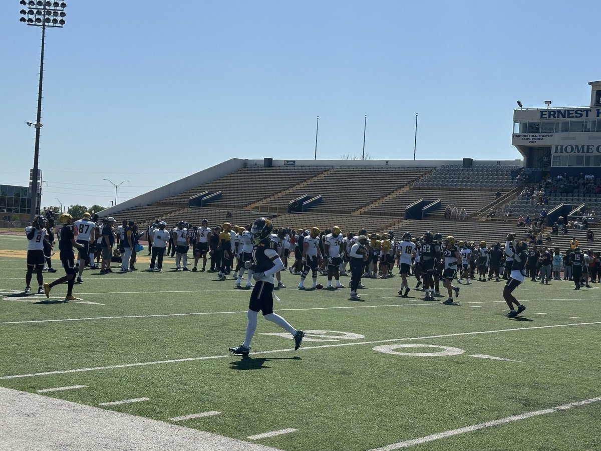 I had a nice time today for junior day at East Texas A&amp;M University in Commerce. I’m thankful to have been invited. Had some nice talks today with the coaches and enjoyed the campus tour. I hope to be invited back soon. <a href="/coach_jackwelch/">Jack Welch</a> <a href="/CoachMort57/">Matt Moriarty</a> <a href="/cdole13/">Clint Dolezel</a> <a href="/saincilaire/">Coach Ant Saincilaire</a>