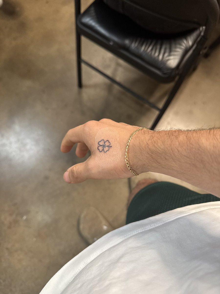 रepullze tweet media