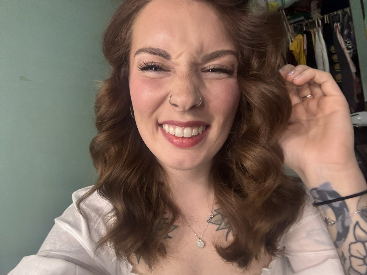 28 yr old who is currently getting her father to drive her to the bar.