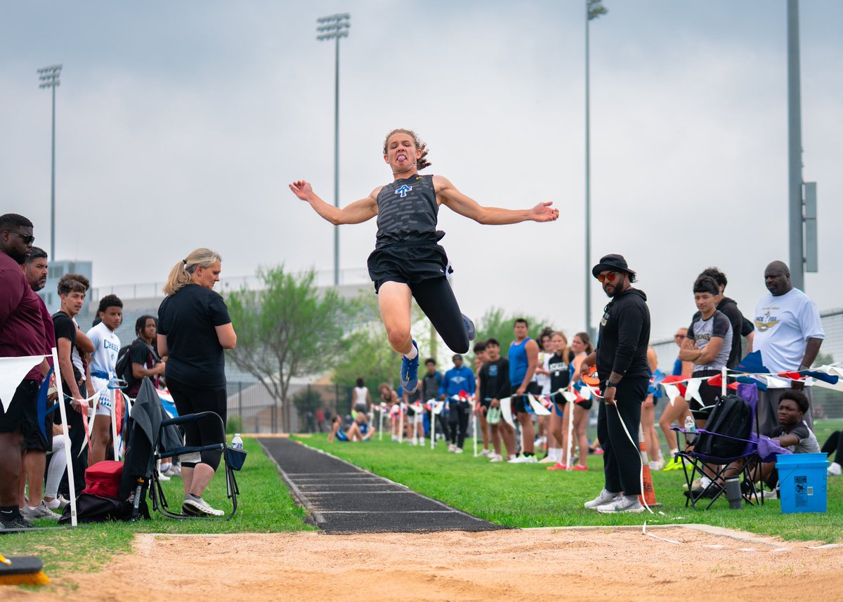 AHS Track & Field tweet media