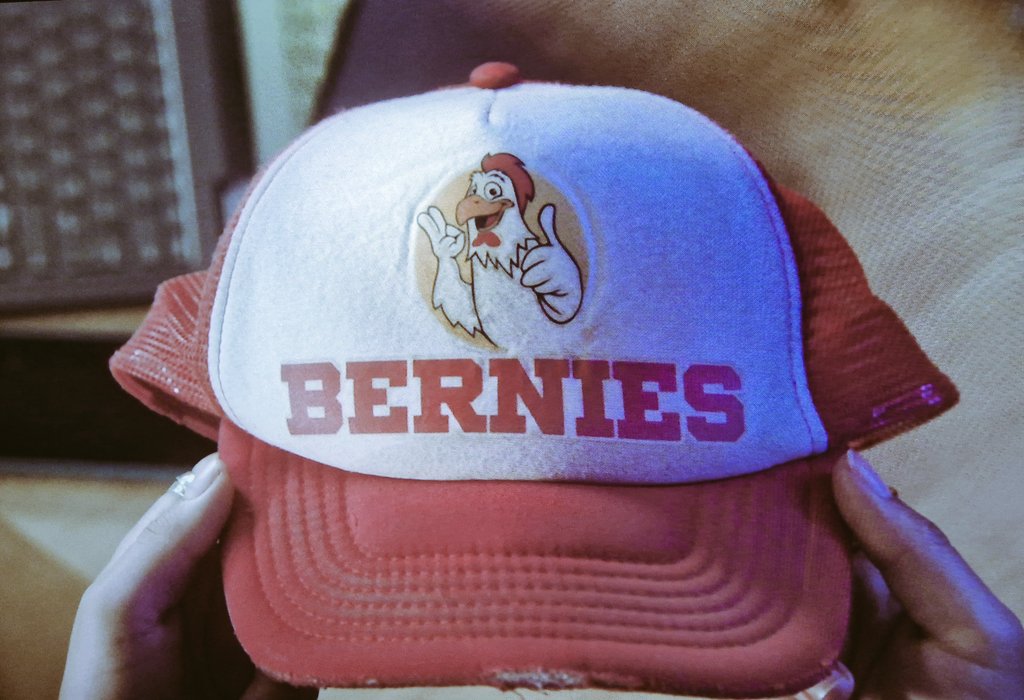 tonterror's tweet photo. Barnies ou Bernies

#BlackMirror https://t.co/nKQq9bPr5N