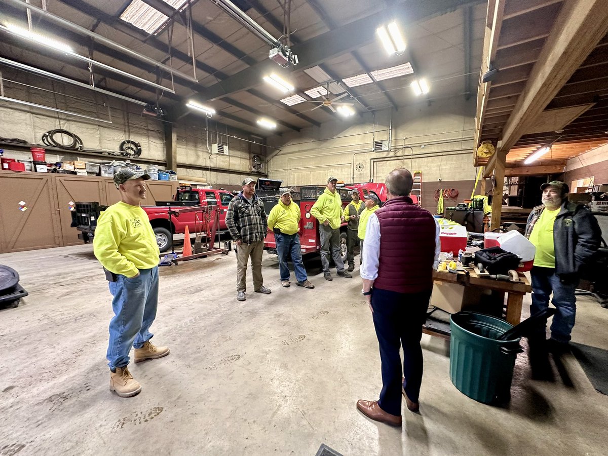 ChrisArdinger's tweet photo. Honored to have @RepJohnJoyce in @AntrimTownship. He spent some time chatting with our road crew and office staff. We thank “Doc” and his staff for stopping by and offering assistance to our Greencastle-Antrim community. #Greencastle #municipallife https://t.co/yrJb7Kh2W5