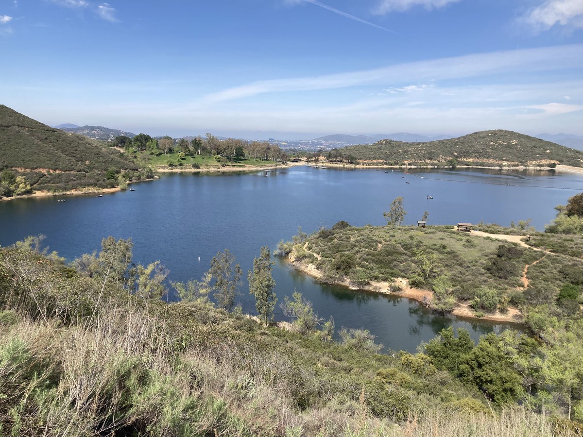 StevenFantasyF's tweet photo. Over 7 miles, 1500 calorie burn. In 3 1/2 hrs. Lake Poway to Mt Woodson. 

Not too shabby! https://t.co/kz5kkCC9dC