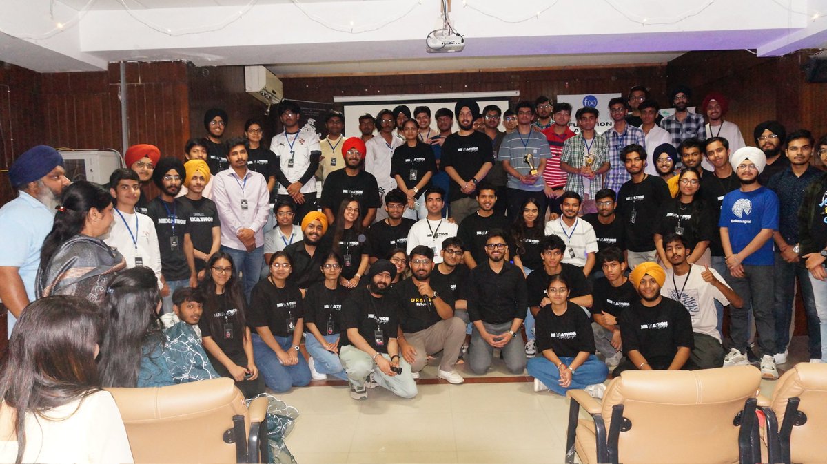 harpreets1602's tweet photo. Had an incredible time mentoring at @Nexathon_Gtbit, the energy, the ideas, the passion… all top-notch!
Grateful to play a part in turning ideas into impact.
Check out the highlights of my mentoring journey:
https://t.co/UkgfrMDGXN
#HackathonMentor #Nexathon #GTBIT #TechForGood https://t.co/QMIJt9fgJM