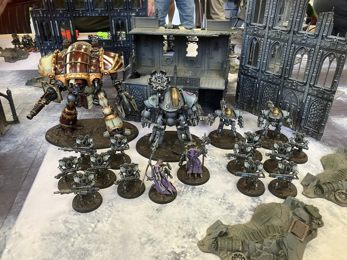 Penddraig131's tweet photo. Mine and @runebrush’s doubles armies at the @GFromthewarp Heresy Weekender. 1 games so far with a draw and a loss but lots of fun. Some gorgeous armies on display.

#30k #horusheresy #sonsofhorus #mechanicum #heresyweekender #Warmongers https://t.co/0J5VwnDDeK