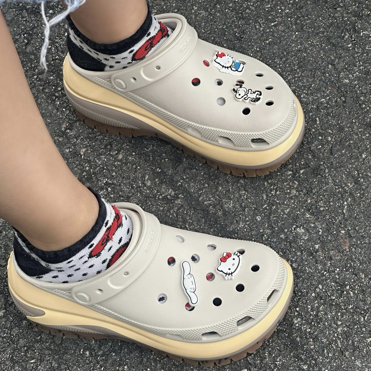 べつに tweet media