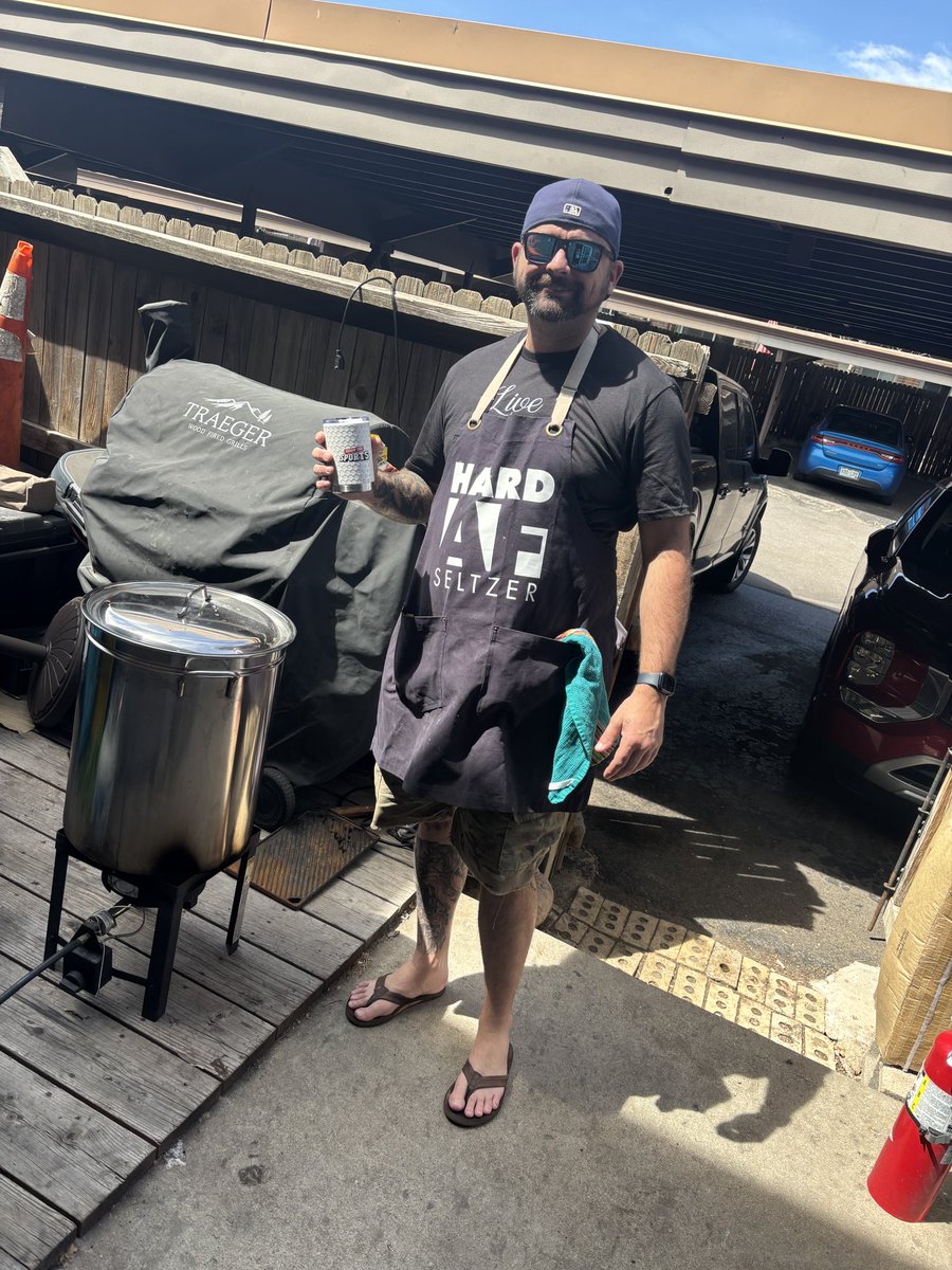 Seafood boil for this awesome weekend in Colorado #hardafseltzer