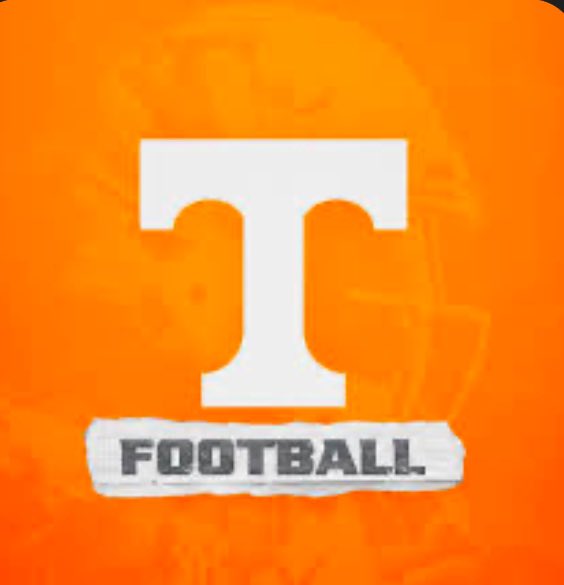 JamariNicks2028's tweet photo. I Had a Great time at The University Of Tennessee!

@Vol_Football @CoachKelseyPope @mansfield16 @DexPreps @Jdsmith31Smith @helmet2helmt251 @DownSouthFb1 @TDARecruiting @TDAlabamaMag @ChadSimmons_ @coachjoshheupel @JohnGarcia_Jr @adamgorney @RivalsFriedman @SWiltfong_ https://t.co/vOy3nHYlFf