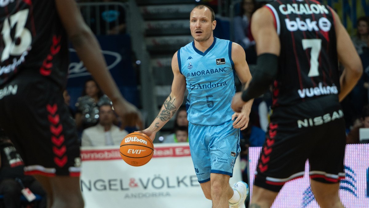 📊 Cerramos el sábado con este Top de puntuaciones en el #SuperManagerACB 

Rafa Luz 3⃣2⃣,4⃣
Sekou Doumbouya 3⃣1⃣,2⃣
Donta Hall 2⃣7⃣,6⃣
Aljami Durham 2⃣5⃣,2⃣
Markus Howard 2⃣4⃣
Dylan Ennis 2⃣0⃣

¿A cuántos llevabas?