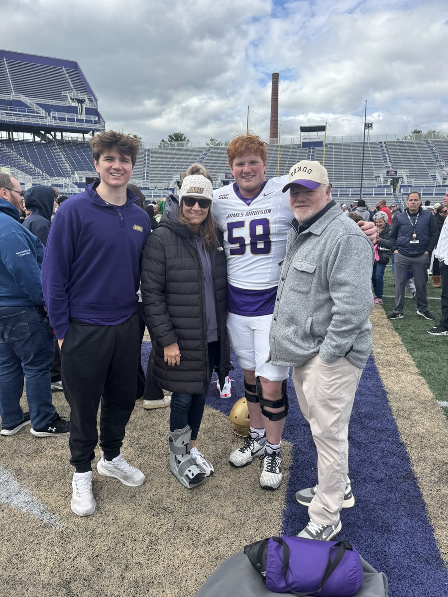 Bhartguidepoint's tweet photo. The Bhart hole was down at jmu strapping dudes.  Get some #58.  Let me if anyone is down here and wants to flash crowd this joint.  #rapit https://t.co/U4X4VGPgwL