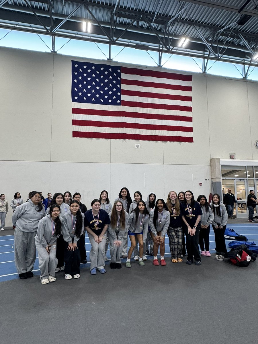 JCHS_Luang's tweet photo. Congrats to our medalists at the Wheaton North Invite!  Steelmen took 2nd Place at the invite. 

1st D Ana/Audrey 🥇🥇
2nd D Ja’Mya &amp; Erika 🥇🥇

1st S Sarai 🥉 
2nd S Daisy 🥉
3rd S Jael 🥈
4th S Julia 🥈

💙🏸💛 https://t.co/4Fxzw2MWn6