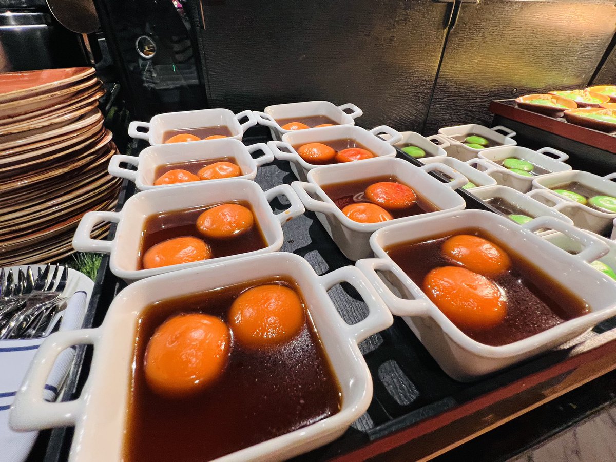 lavleeferlenssi's tweet photo. Colorful Asian desserts at #TheAsianKitchen in @Icdohathecity π‘ @IHGOneRewards @IHGhotels @InterConHotels #IntercontinentalDohaTheCity #WhenInDoha #GoodNightDoha #WeekdaysInDoha #AsianCuisine https://t.co/ZbArzBmUzg