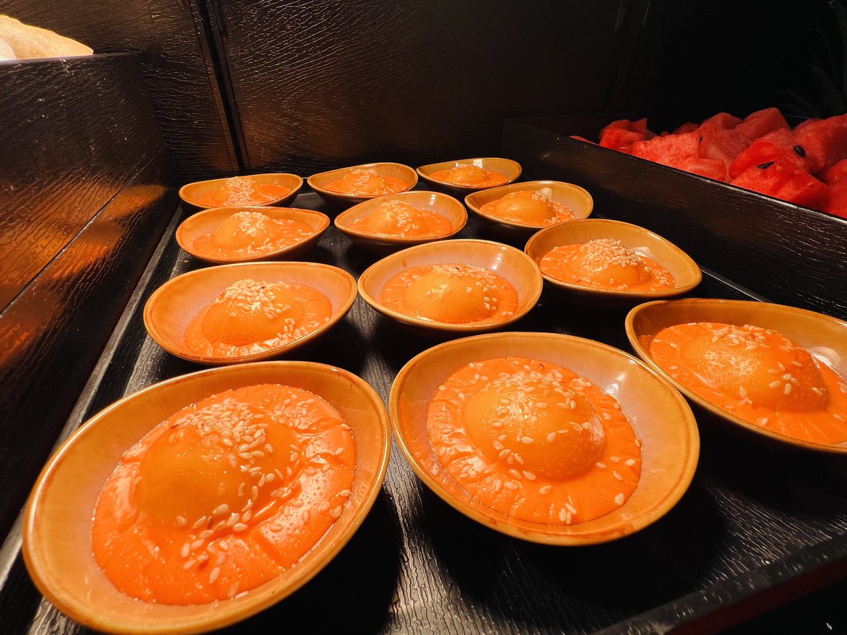 lavleeferlenssi's tweet photo. Colorful Asian desserts at #TheAsianKitchen in @Icdohathecity π‘ @IHGOneRewards @IHGhotels @InterConHotels #IntercontinentalDohaTheCity #WhenInDoha #GoodNightDoha #WeekdaysInDoha #AsianCuisine https://t.co/ZbArzBmUzg