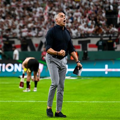 ياريت إدارة الاهلي تحاول تجيب جوميز افضل مدرب ممكن يجي بعد كولر