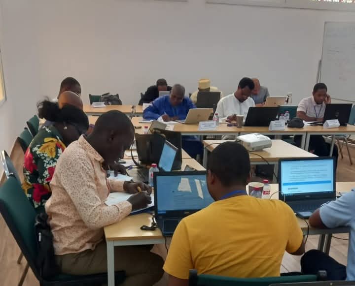 meteosenegal's tweet photo. Culture de sécurité proactive et harmonisée : Les #AAMAC outillent des inspecteurs des services de la navigation aérienne sur le PNS et le SGS
https://t.co/rzmqoLG4Nx https://t.co/y0WeHWpSLU