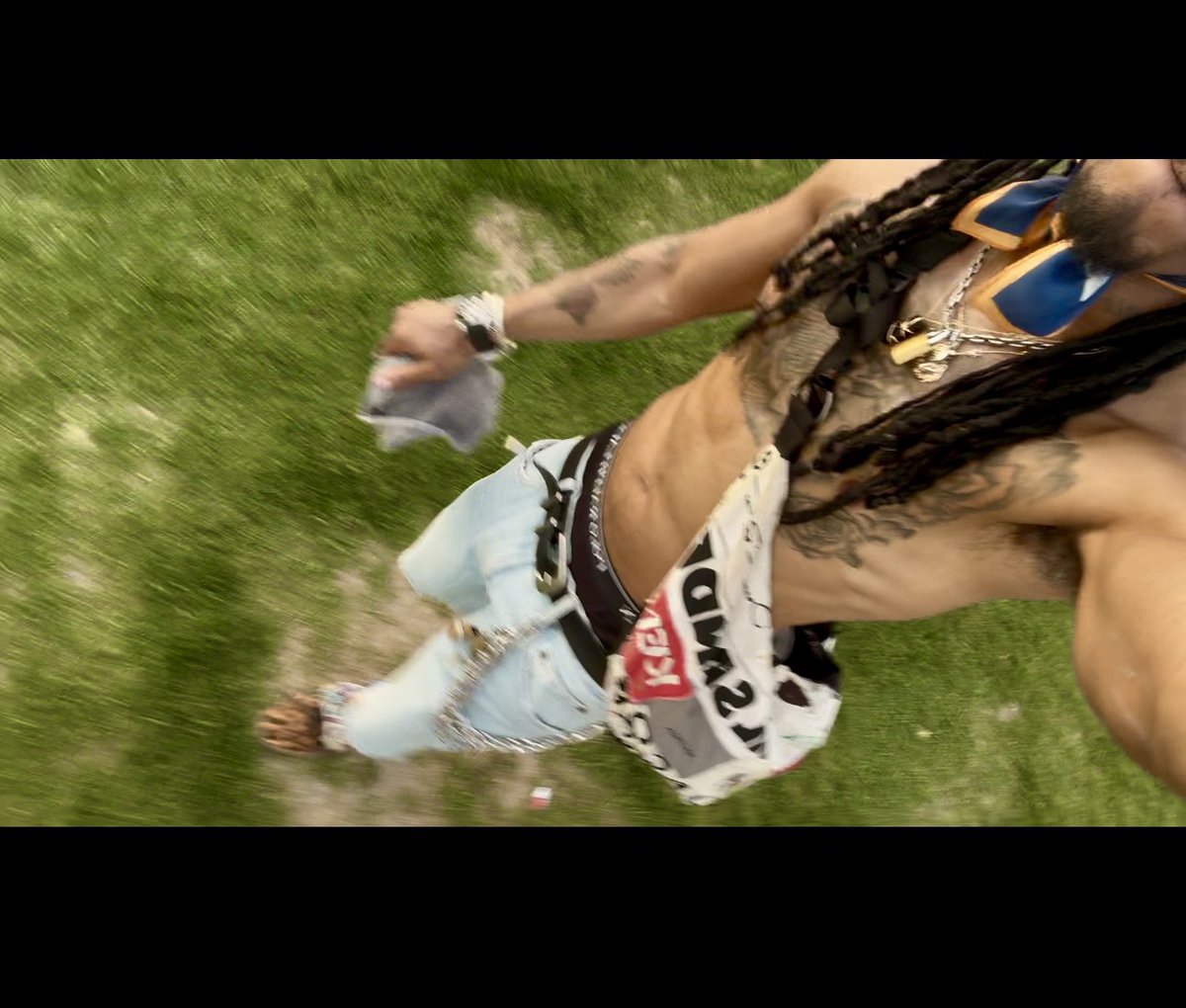 JLAWR3NCE's tweet photo. We BACK!!!… #Coachella2025 #yeadat ✊🏾😎🌴🎡 https://t.co/zVRisT1D5V