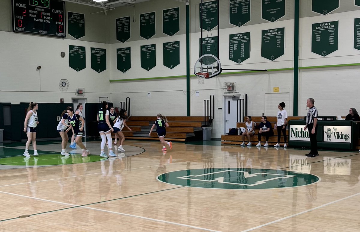What a great day!

Coaching with a friend and former AC to now being her AC(also celebrating her birthday) AND watching a former player coach?!

Does it get better? 

Proud of you <a href="/briannemoxley/">Brianne Moxley</a> and glad to be back at it with you <a href="/emmillayyyyy/">Coach Em</a>!

Let’s go <a href="/buffalotitans/">Buffalo Titans</a>‼️